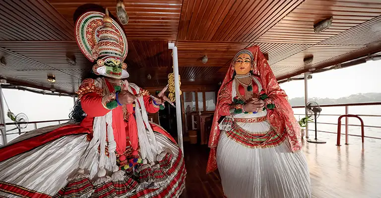 Onboard Entertainment RV Kochi Pandaw