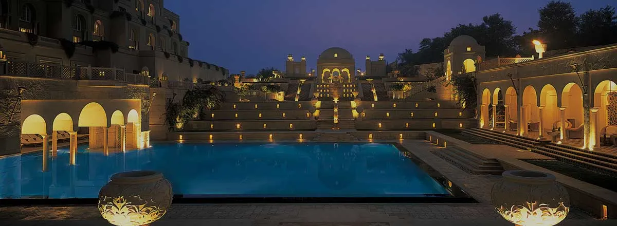 Hotels & More