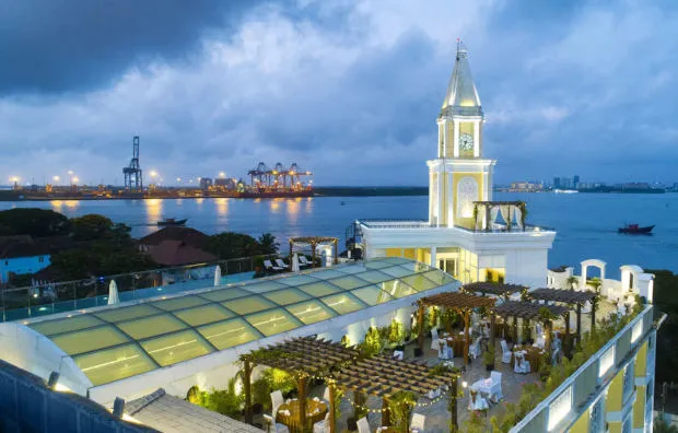 Fragrant Nature Hotel