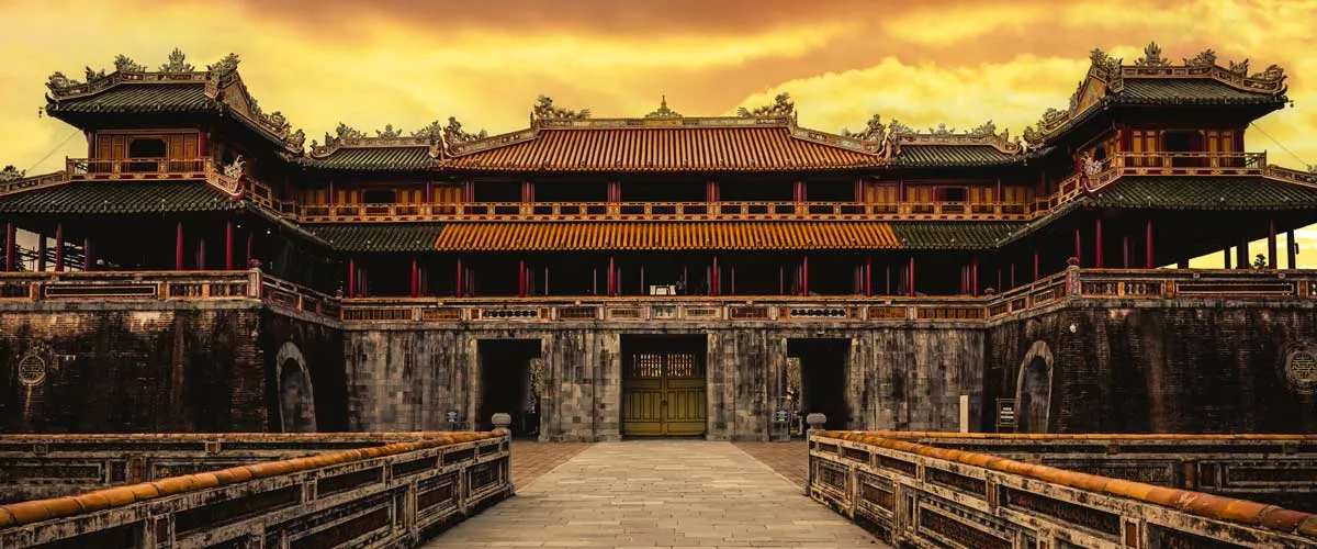 Vietnam's Heritage Road, Saigon - Hue - Hoi An
